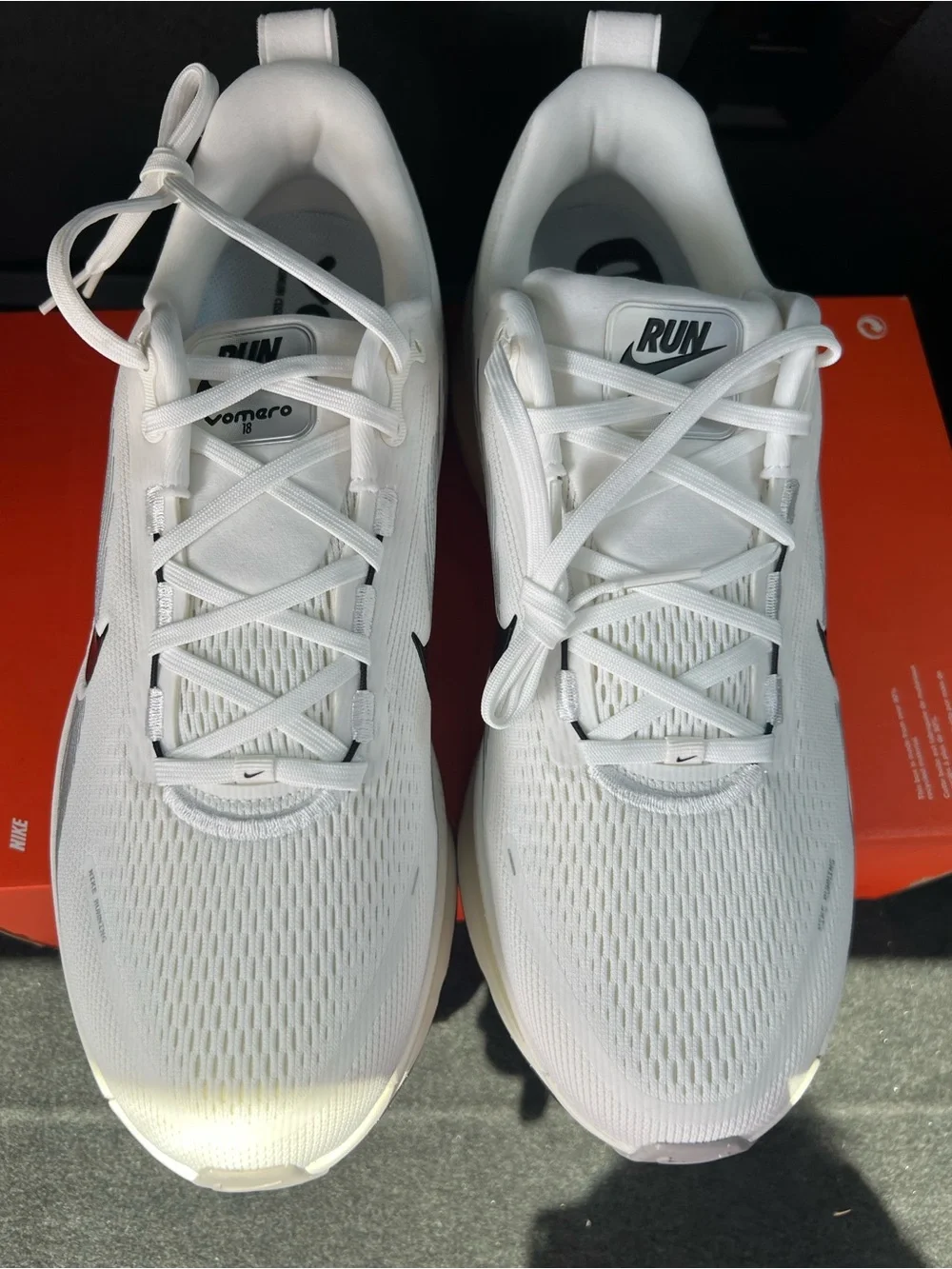 Nike Vomero 18 Summit White Coconut Milk HM6803-101 New Authentic Size 14M NIB!